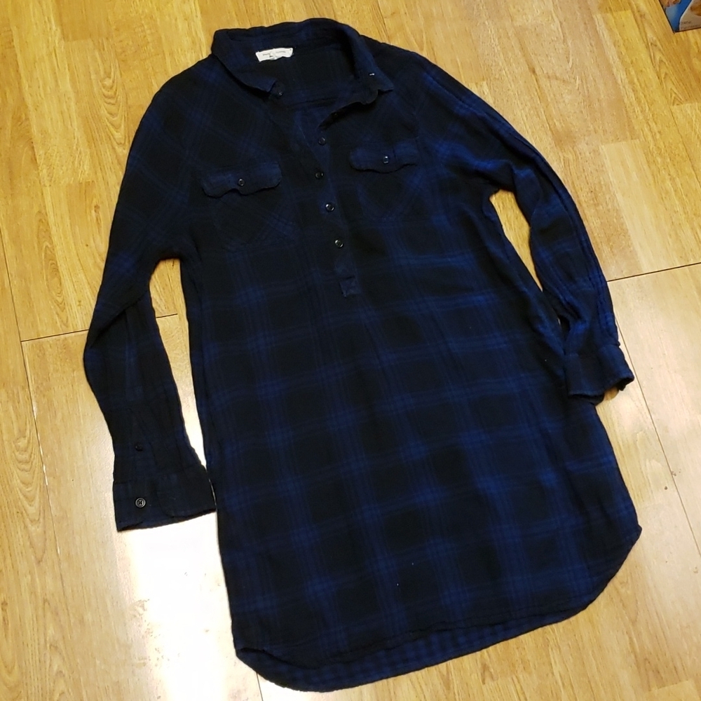 Beachlunchlounge black and blue plaid Henley dress large